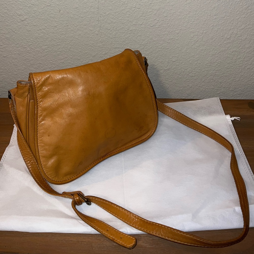 Vintage Ellington leather saddle bag